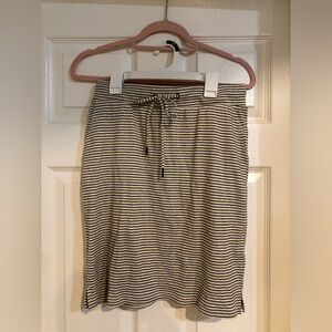 Knee length skirt, tjmaxx, size small